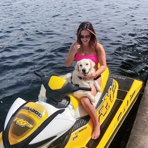 Meet your Posher, Ava